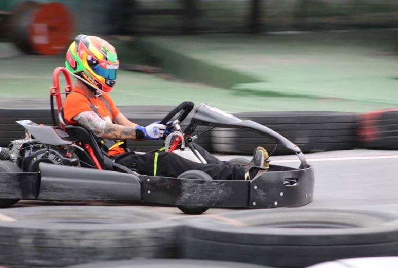 ¿Quién ganó la I Christmas Race de karts en la que participó la escudería Road House?