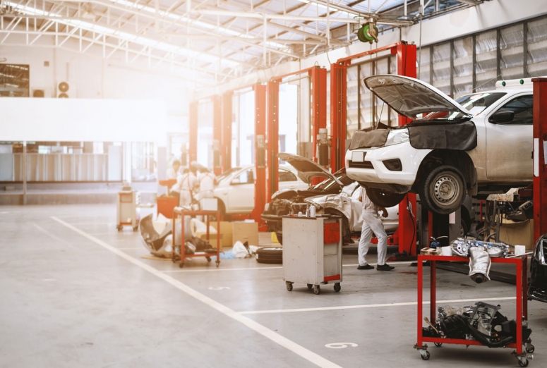 ¿Puede un taller multimarca reparar un coche en garantía? Sí, con matices