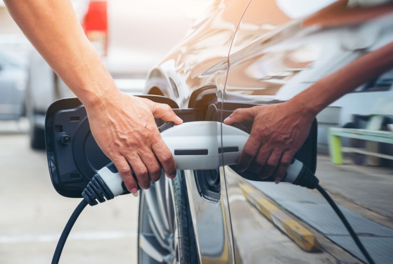 How workshops must adapt to the arrival of electric vehicles